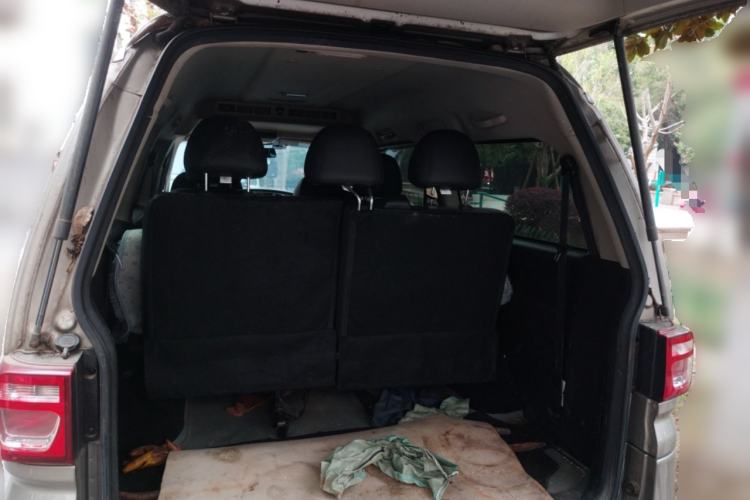 Used FORTHING Lingzhi 2022 Striving Version M5L 1.6L Luxury 7-Seater
