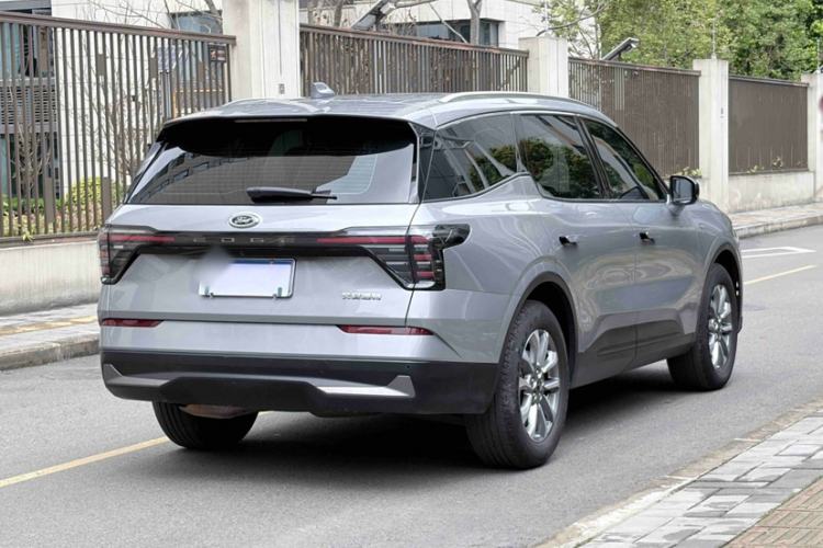 Used Ford Edge 2023 Ford Explorer L 2.0T EcoBoost Two-Wheel Drive 7-Seater Luxury Model
