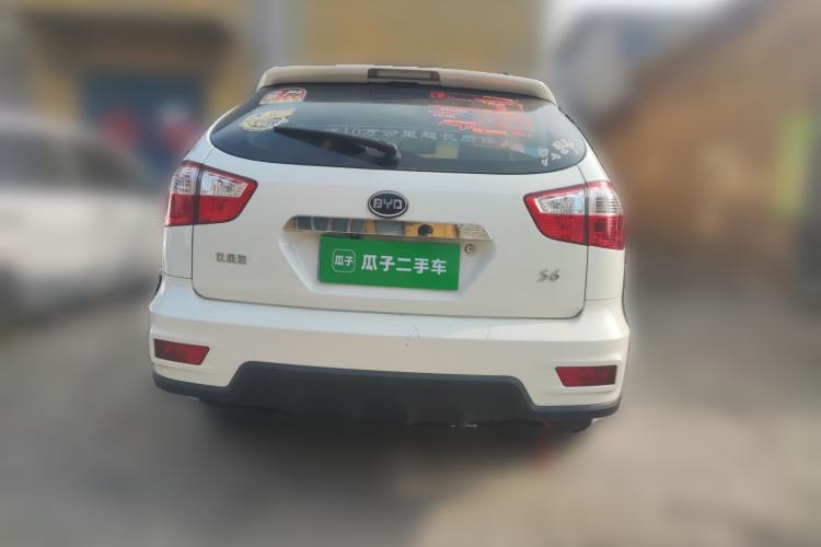 Used BYD S6 2013 Platinum Edition 2.0L Manual Luxury Model