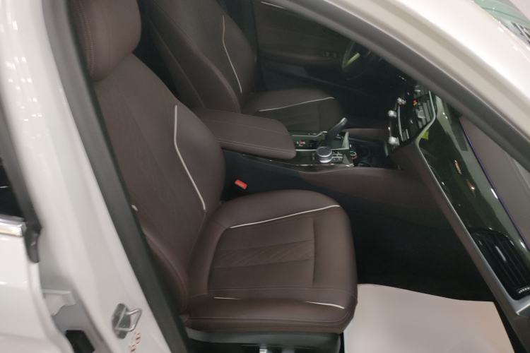 Used BMW 5 Series 2021 530Li Leading Model M Sport Package