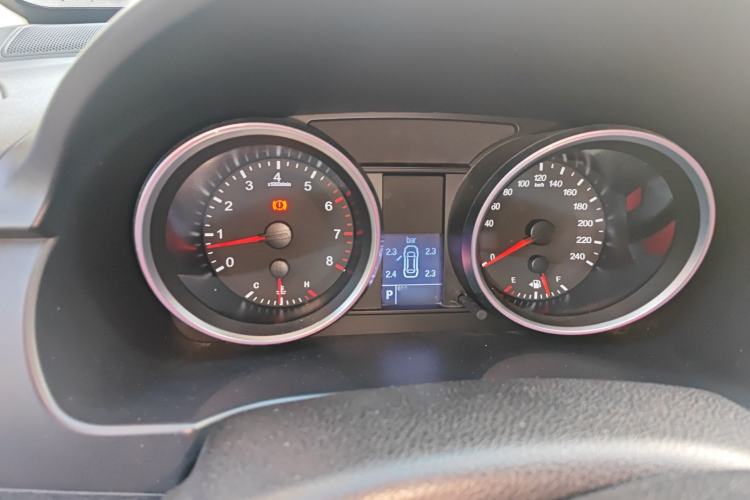 Used Haval H6 2015 Sport Edition 1.5T Automatic Two-Wheel Drive Luxury Model Instrument Cluster