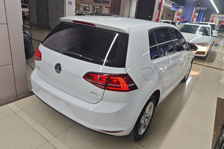 Used Volkswagen Golf 2017 1.6L Automatic Comfort Million-Vehicle Anniversary Edition