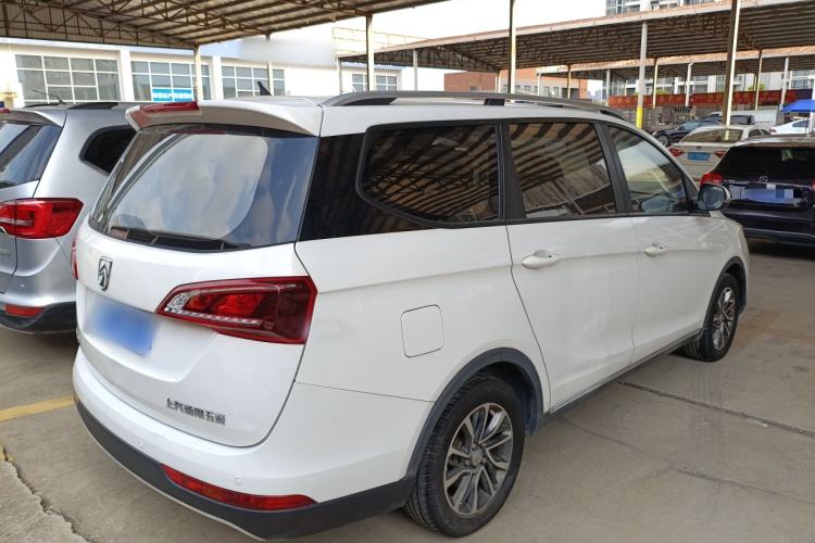 Used Baojun 730 2019 1.5L Manual Fashion Model 7-seater China VI Rear Right 45 Deg