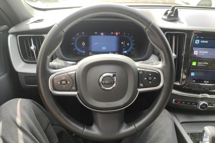 Used Volvo XC60 2024 B5 4x4 Smart Luxury Edition
