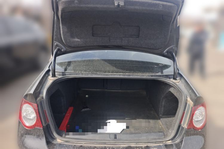 Used Volkswagen Magotan 2011 1.8TSI DSG Luxury Model Trunk