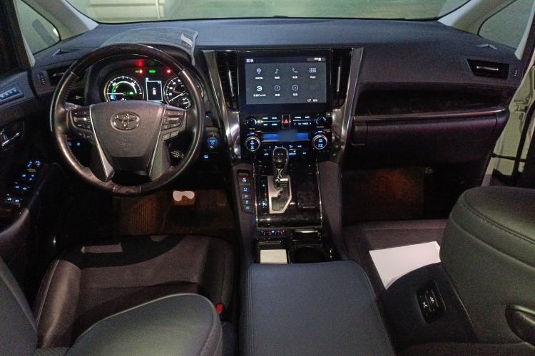 Used Toyota Vellfire 2020 Dual-Engine 2.5L HV Luxury Edition Interior 2