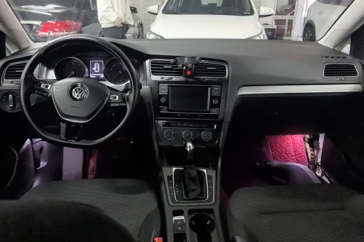 Used Volkswagen Golf 2018 1.6L Automatic Comfort Model
