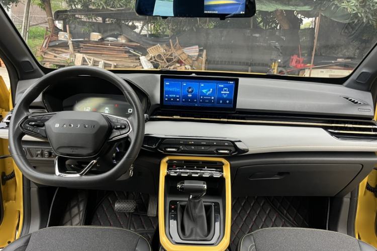 Used Baojun RS-3 2022 SOODA 1.5L CVT Pioneer Edition Interior 2