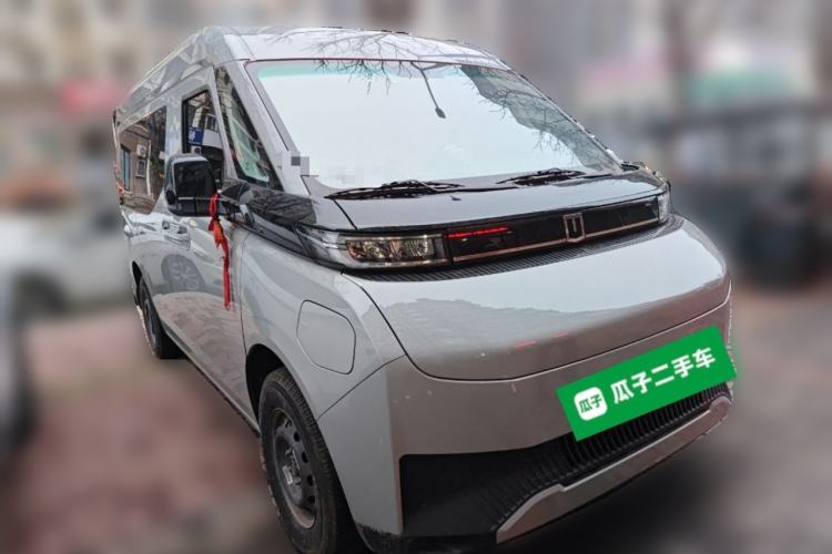 Used Farizon Super VAN 2025 Yucheng Action-Pak, Short-Axle 68kWh ZhiXin, 5-seater
