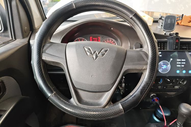 Used Wuling Rongguang 2021 1.5L Extended Standard-Grade Enclosed Window Vehicle Power-Assisted Version 5-Seater L3C
