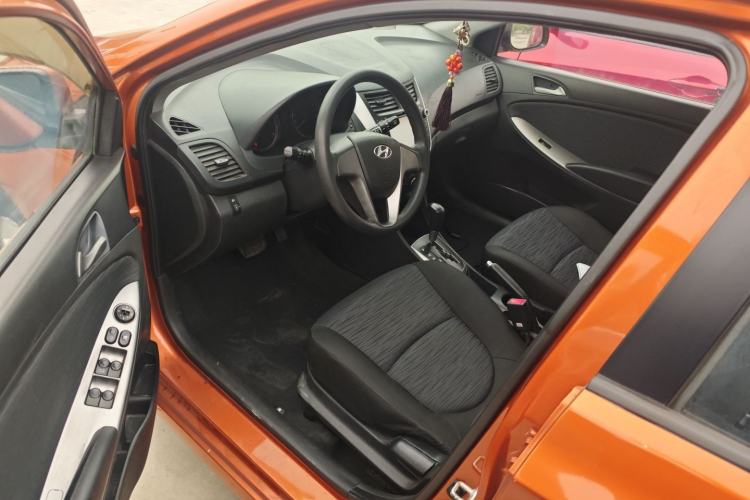 Used Hyundai Verna Ray 2014 1.4L Automatic GLX