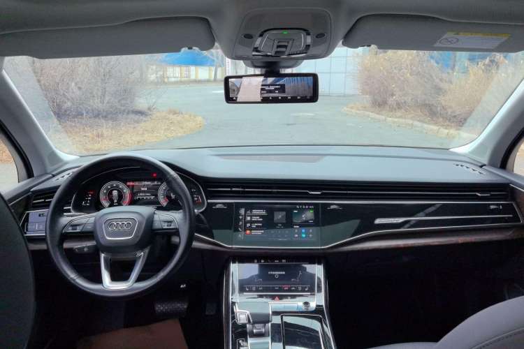 Used Audi Q7 2022 55 TFSI quattro S line Sport model
