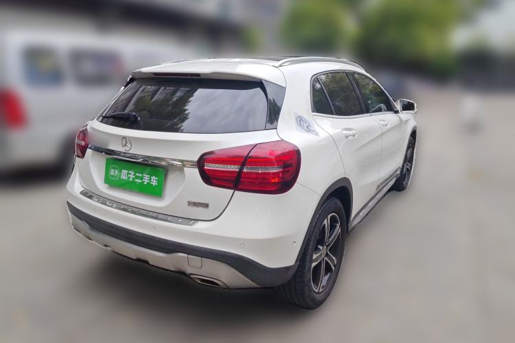 Used Mercedes-Benz GLA 2018 GLA 200 Fashion Model Rear Right 45 Deg