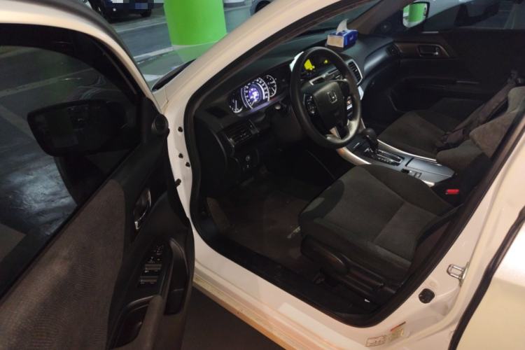 Used Honda Accord 2014 2.0L LX Comfort Edition
