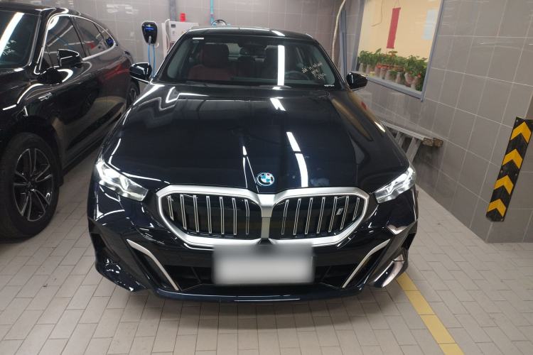 Used BMW i5 2025 eDrive 35L M Sport Package
