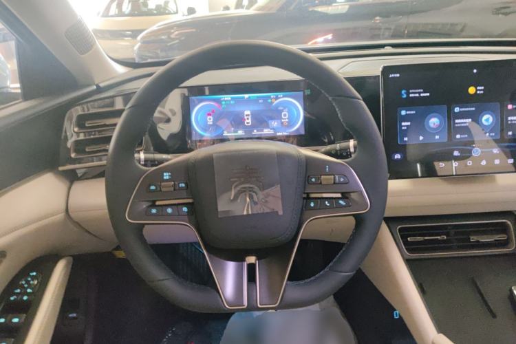 Used BYD Qin L 2024 DM-i 120KM Beyond Model
