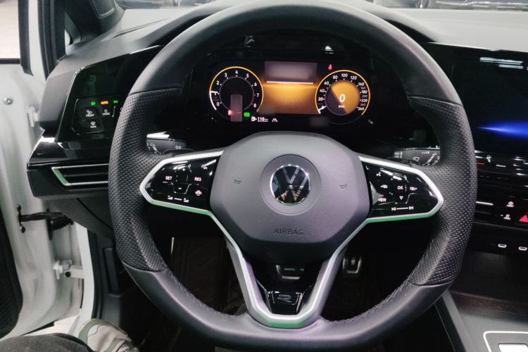 Used Volkswagen Golf 2023 Facelift 280TSI DSG R-Line Lite