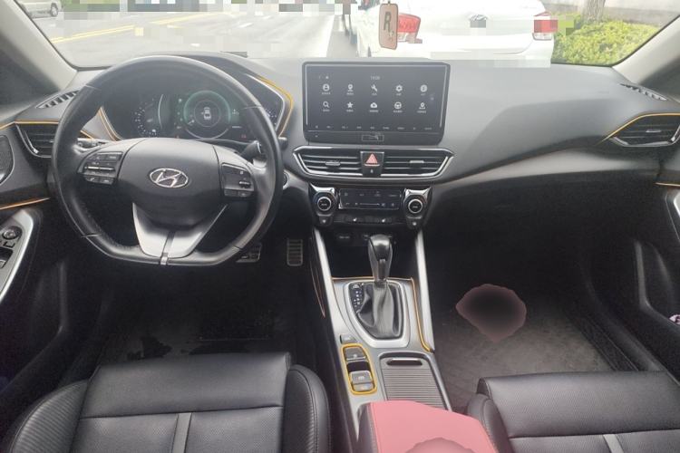 Used Hyundai Lafesta 2019 280TGDi Smart Speed Version China V Standard Center Console