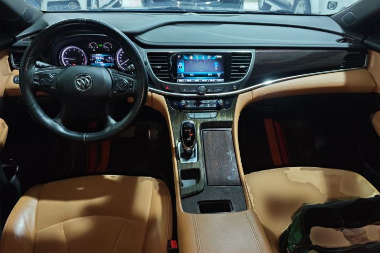 Used Buick LaCrosse 2016 20T Elite Edition Center Console