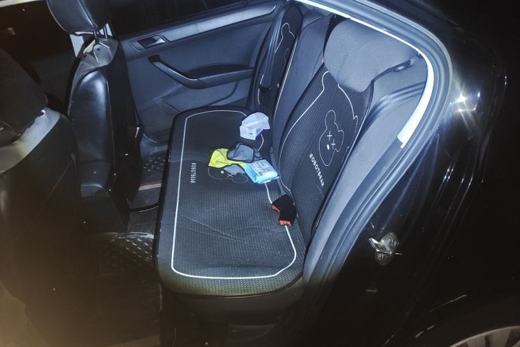 Used Volkswagen Santana 2016 1.6L Manual Fashion Edition
