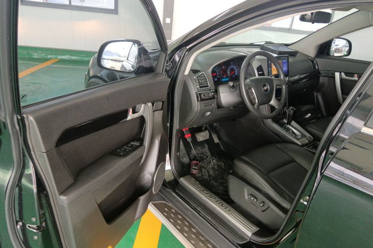 Used Chevrolet Captiva 2013 2.4L Two-Wheel Drive City Edition 7-Seater