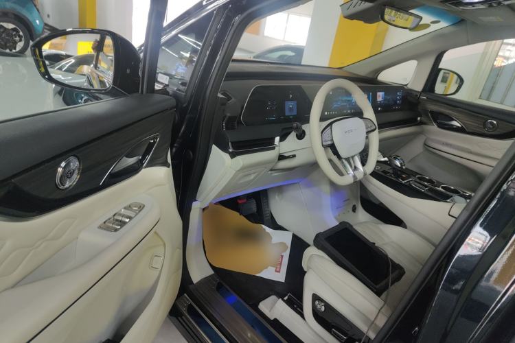 Used FORTHING Xinghai V9 2024 1.5TD 200km Qingyunti Series Premium Version Driver Seat