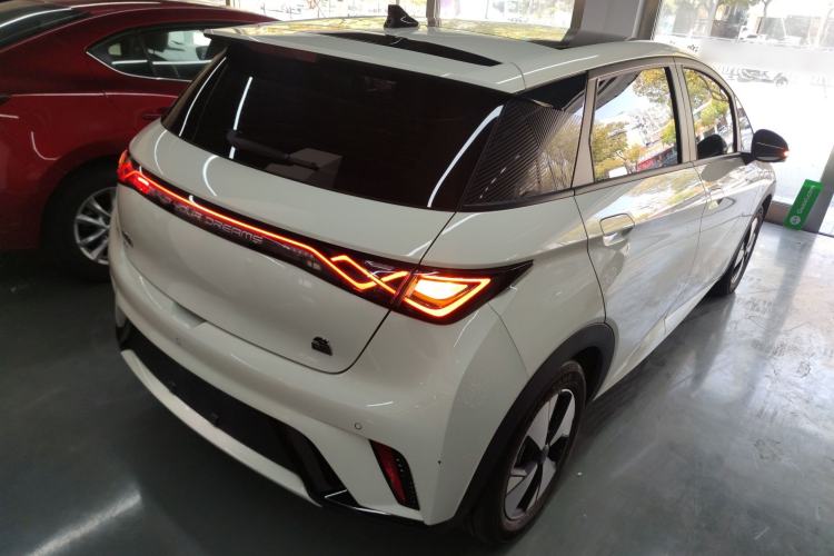 Used BYD Dolphin 2023 420 km Fashion Edition