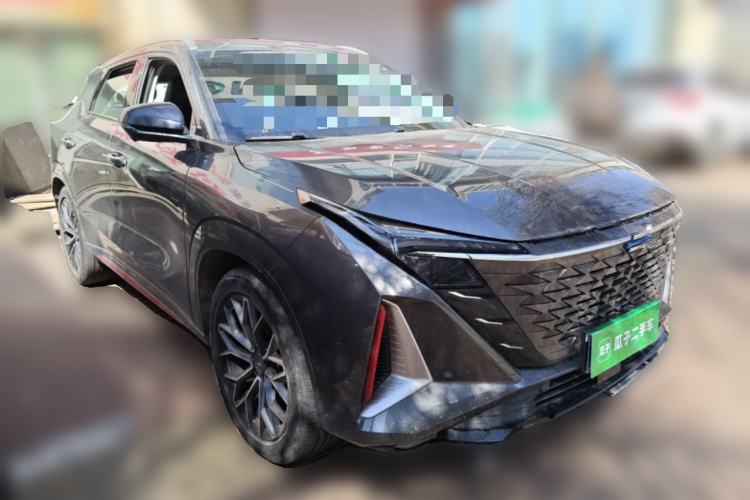 Used CHANGAN OSHAN Z6 2022 Blue Whale 1.5T DCT Smart Edition Front Right 45 Deg