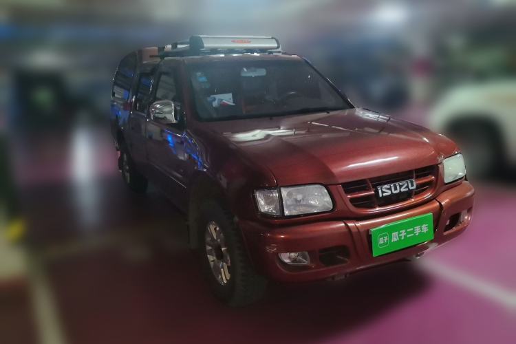 Used Isuzu Pickup 2009 2.8T 4WD Base Model Van 4JB1-TCT Front Right 45 Deg