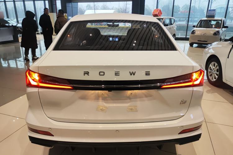 Used Roewe i5 2026 Model 1.5L Manual Comfort Version