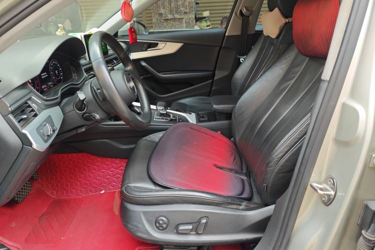 Used Audi A4L 2019 40 TFSI Fashion Version China V
