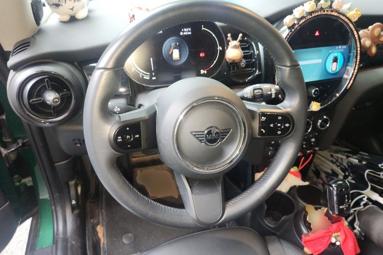 Used MINI 2023 1.5T COOPER Artist Steering Wheel