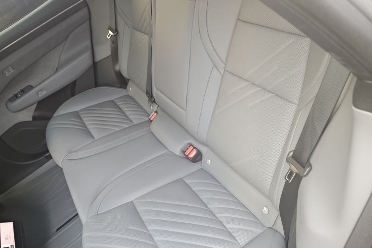 Used Zeekr 001 2025 YOU Edition 100 kWh All-Wheel Drive
