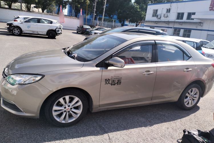 Used Roewe 360 2015 1.5L Automatic Luxury Edition
