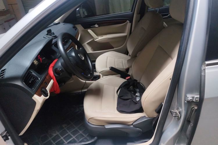 Used Volkswagen Lavida 2013 Restyled Classic 1.6L Automatic Comfort Edition