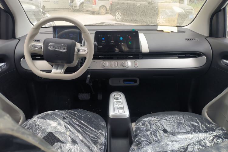 Used CHANGAN NEVO Lumin 2026 Model Treasure Edition 205km Passionate Beige Ningde