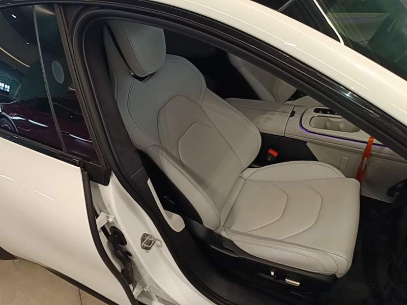 Used Xiaomi Auto SU7 2024 Four-Wheel Drive Ultra-Long Range Advanced Intelligent Driving Max Edition — 24