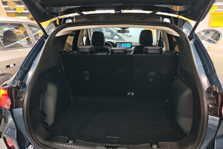 Used Ford Escape 2020 EcoBoost 245 Two-Wheel-Drive Titanium Edition Trunk