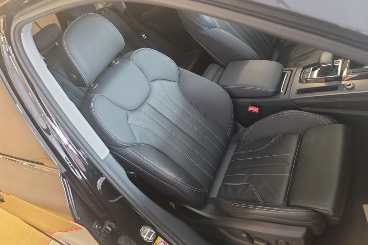 Used Audi Q5L 2022 40T Luxury Dynamic Model
