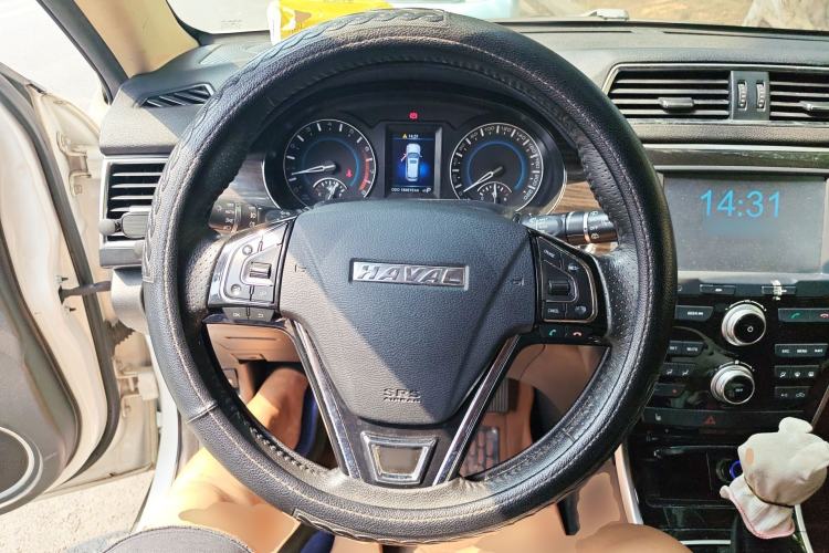 Used Haval H2 2015 1.5T Automatic Two-Wheel Drive Elite Edition Steering Wheel