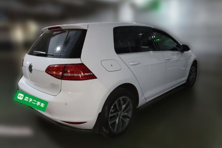 Used Volkswagen Golf 2016 230TSI Automatic Luxury Version
