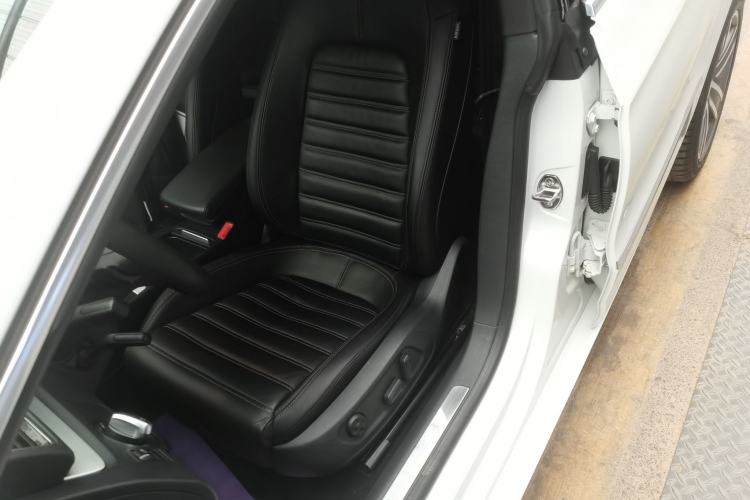 Used Volkswagen FAW-Volkswagen CC 2016 1.8TSI Prestige Model Left Front Seat