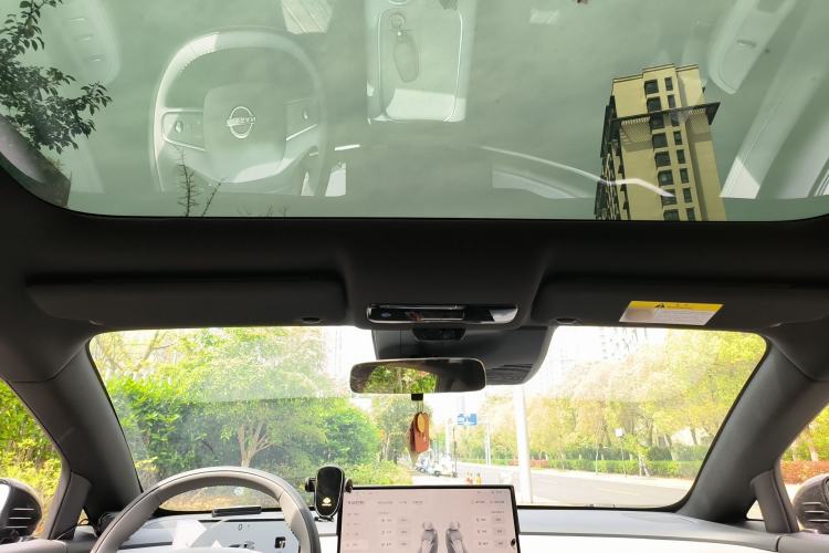 Used Nissan N7 2025 510 Pro Headliner