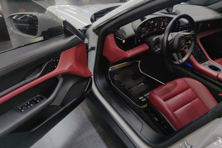 Used Porsche Taycan 2022-Year Updated Taycan
