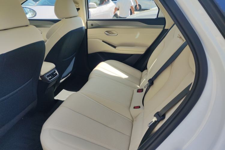 Used BYD Qin L 2025 EV 545KM Beyond Version Left Rear Seat