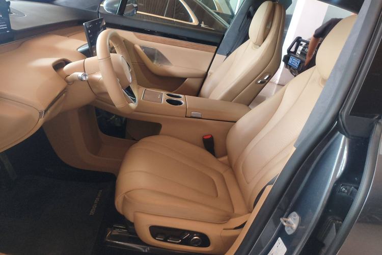 Used Hima Luxeed R7 2024 All-Electric 736 km Ultra
