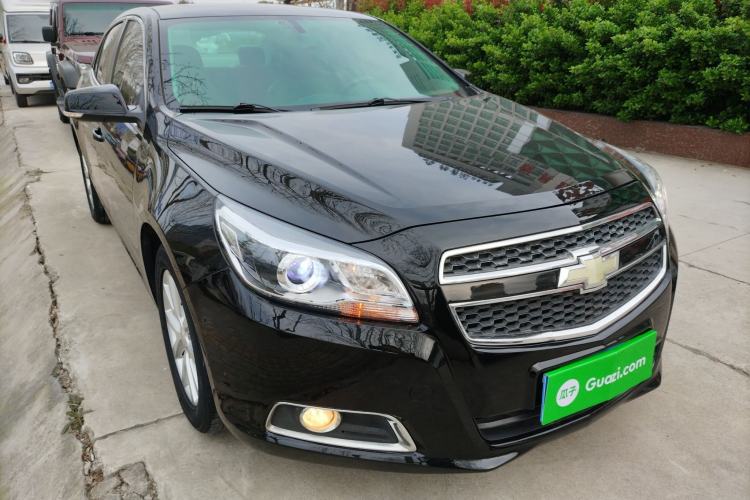 Used Chevrolet Malibu 2014 2.4L Automatic Luxury Edition Front Right 45 Deg