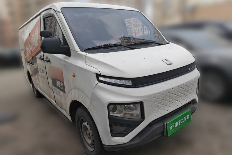 Used Farizon Xingxiang V 2023 V6E Guoxuan Hi-Tech 38.7 kWh Value Edition