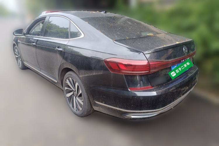 Used Volkswagen Passat 2024 330TSI Starry Elite Edition Rear Left 45 Deg