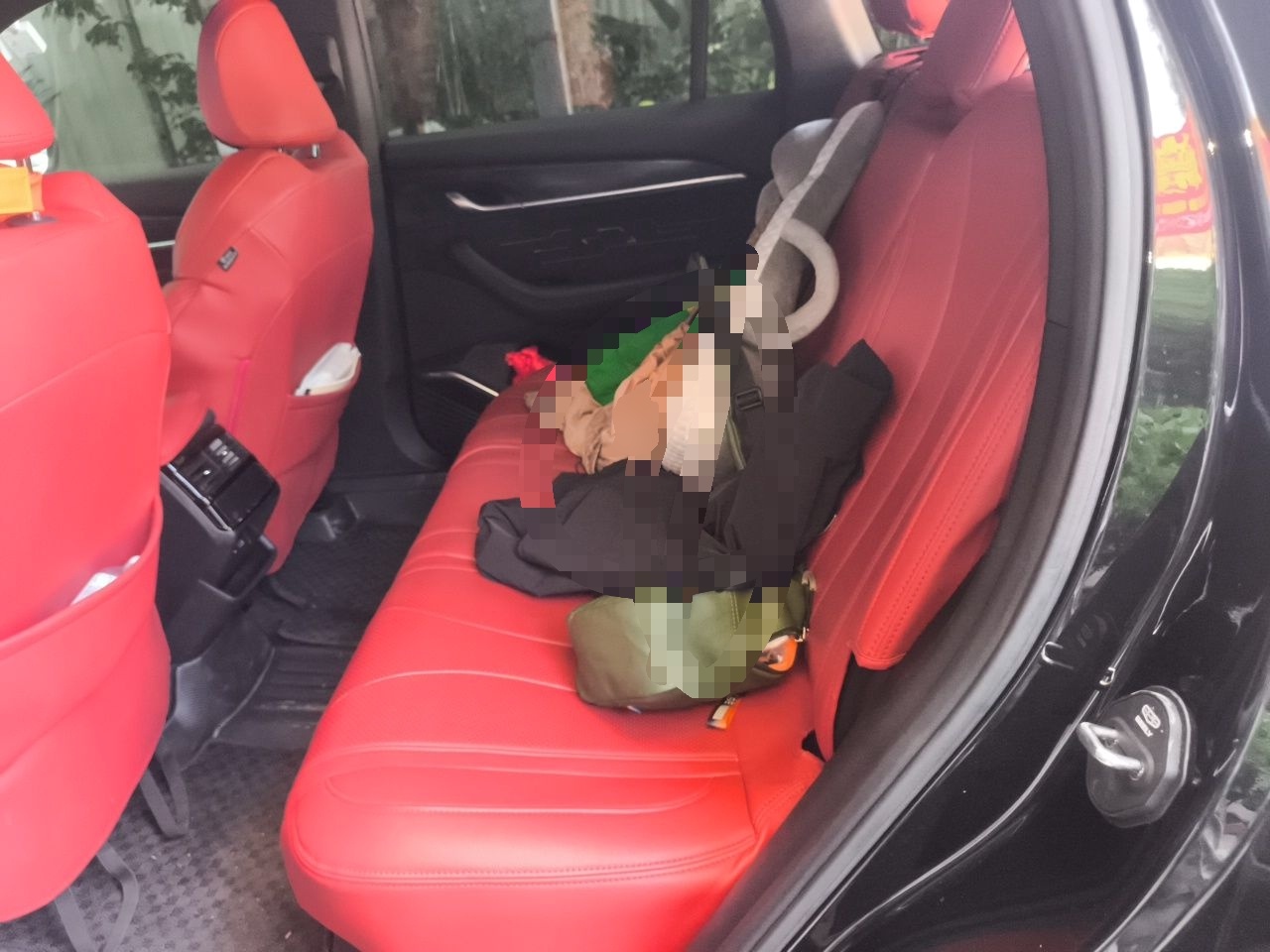 Geely Auto Monjaro L 2024 2.0TD High-Power Automatic Two-Wheel Drive Skyline Edition — снимка 17